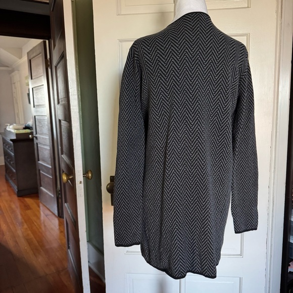 Vince Camuto Black & Grey Herringbone Open Cardigan – Size Medium - Picture 6 of 8